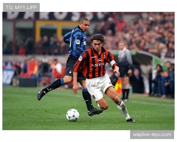 马尔蒂尼职业生涯高光时刻回顾：传奇后卫铸就红黑荣耀