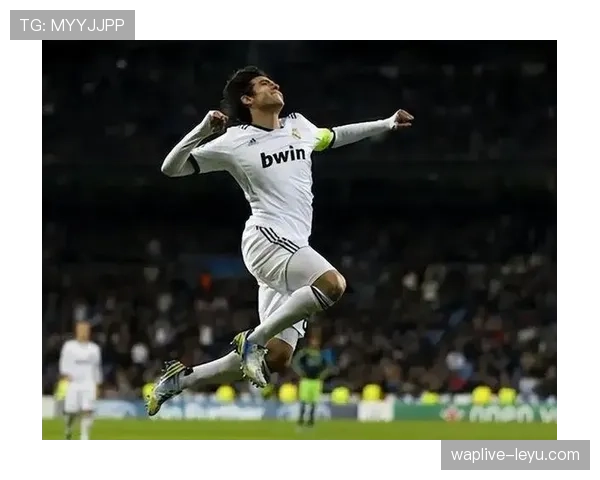 卡卡世界杯高光时刻回顾：传奇球员如何影响现代足球