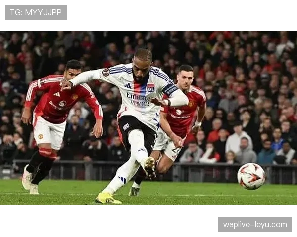 琼斯率圣徒强势崛起，英超新赛季表现引瞩目